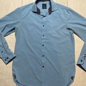 Construct slim fit men’s long sleeve button down shirt. Size 15.5.